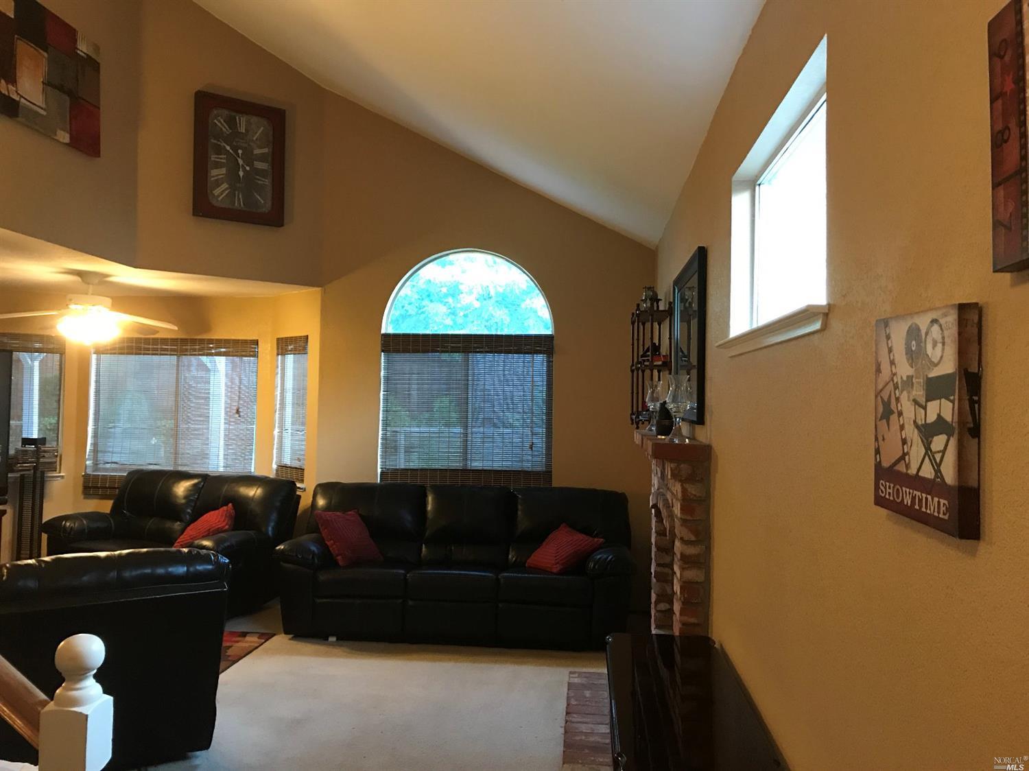 2123 Marshall Rd, Vacaville, CA 95687 photo 3