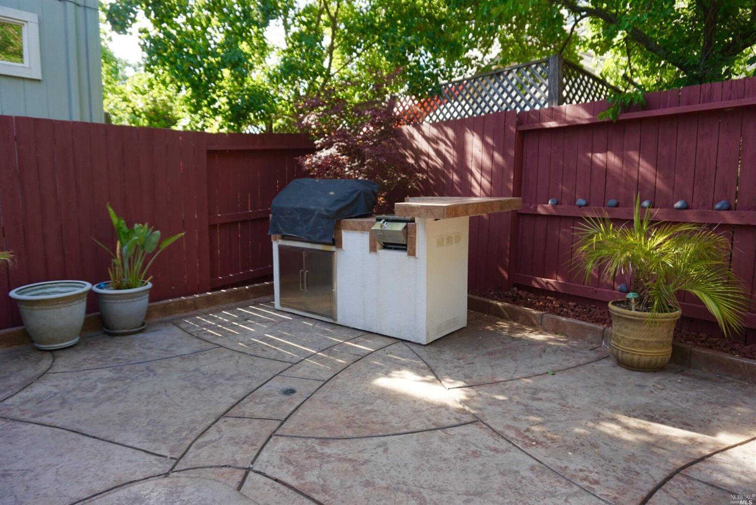 8934 Oakfield Ln, Windsor, CA 95492 photo 24