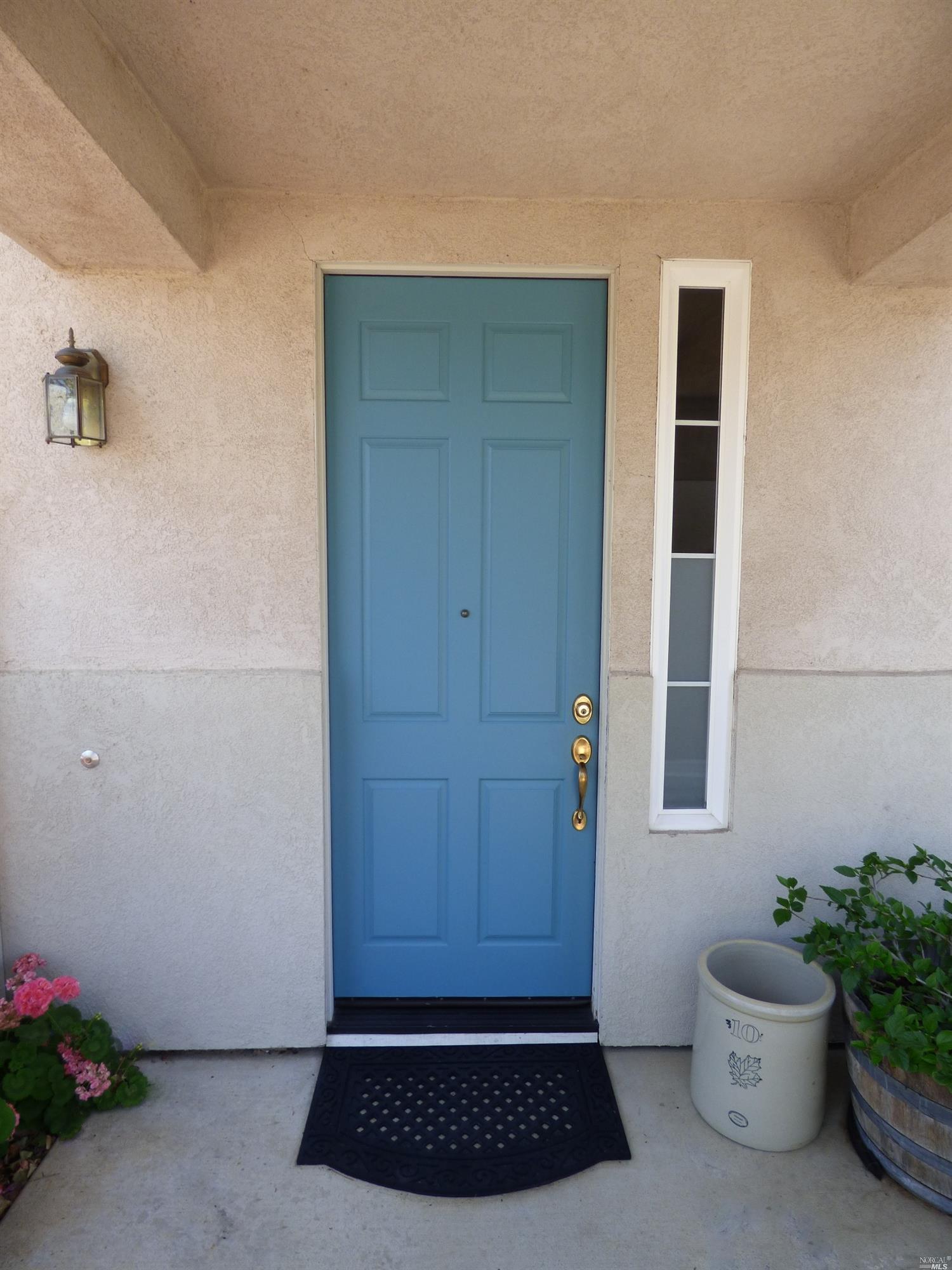 634 Ruby Dr, Vacaville, CA 95687 photo 3