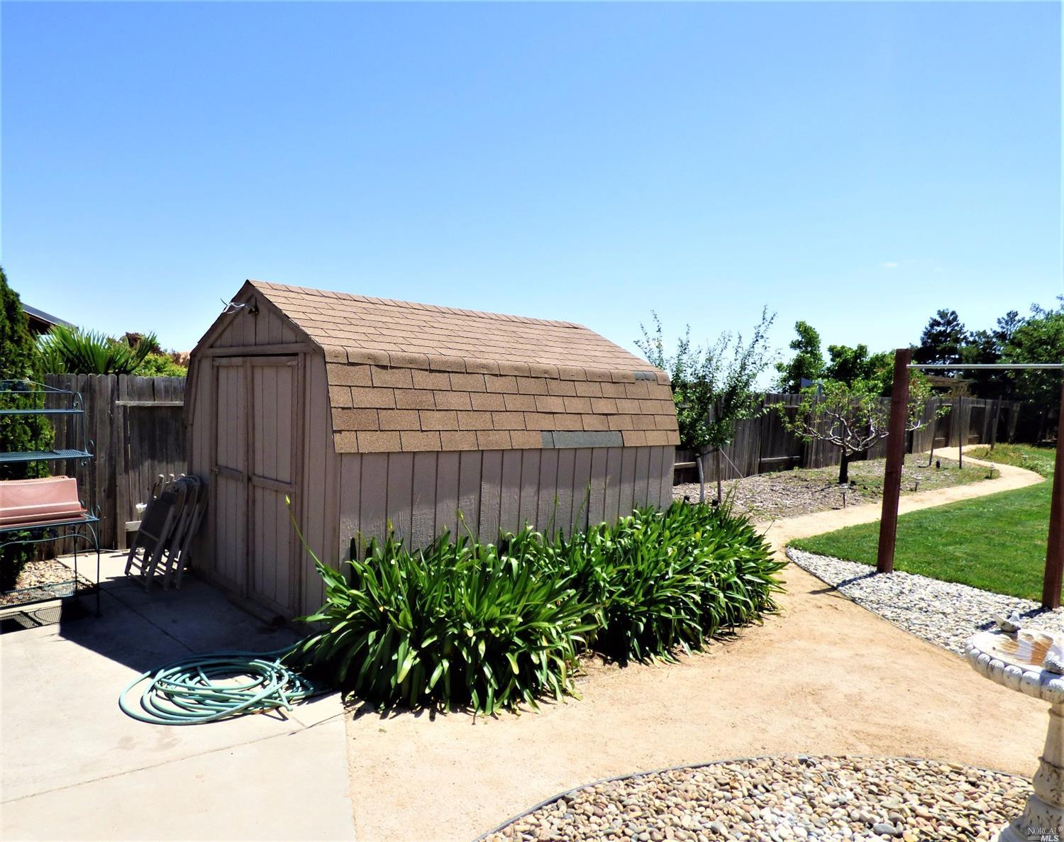 634 Ruby Dr, Vacaville, CA 95687 photo 28