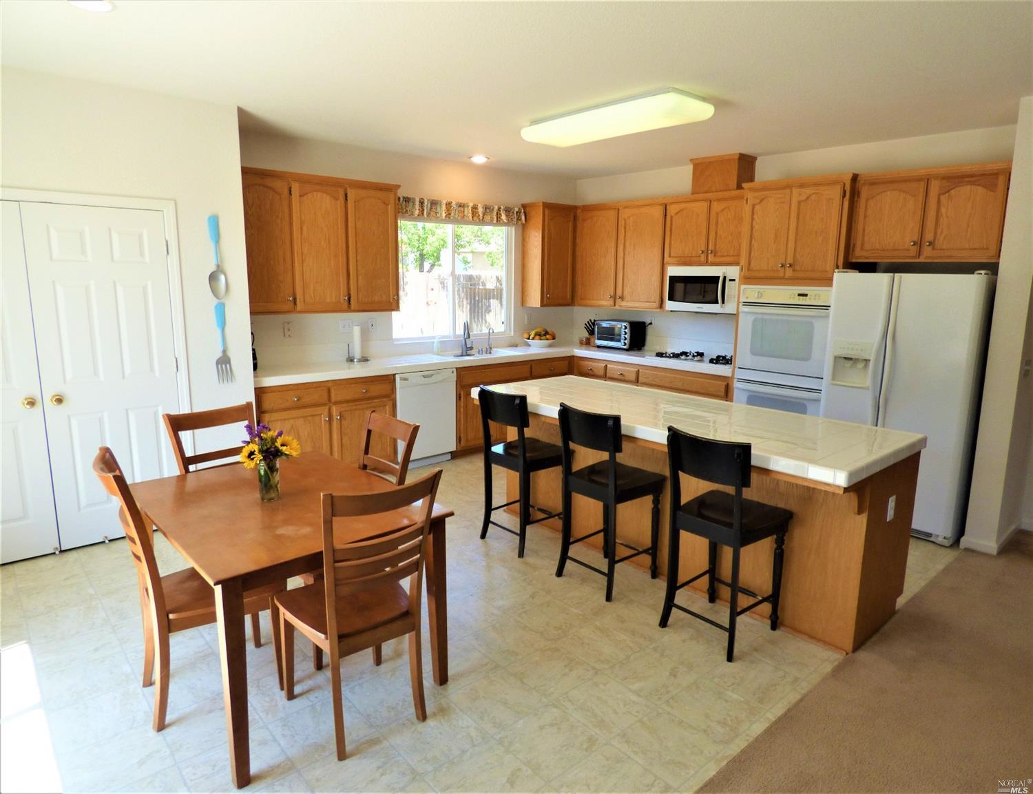 634 Ruby Dr, Vacaville, CA 95687 photo 9