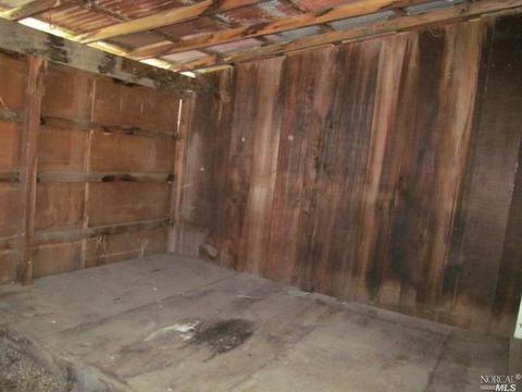 Undisclosed, Willits, CA 95490 photo 35