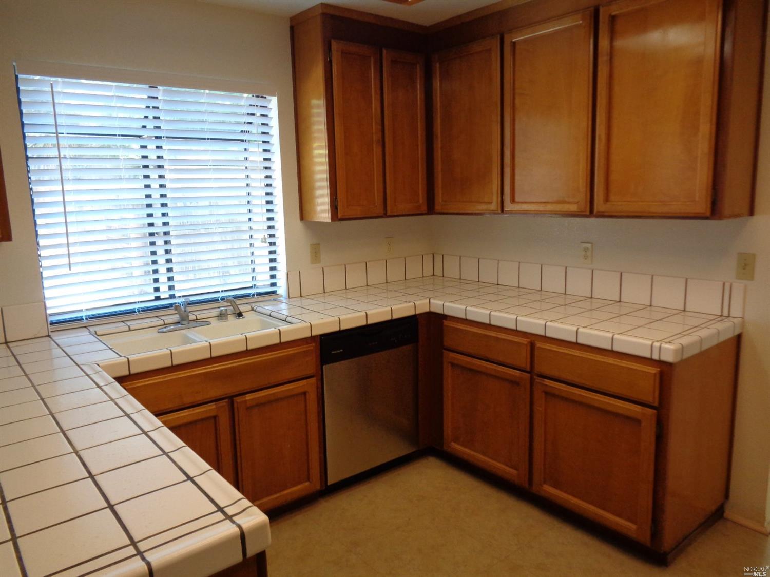 116 Crystal Ct, Vallejo, CA 94589 photo 10