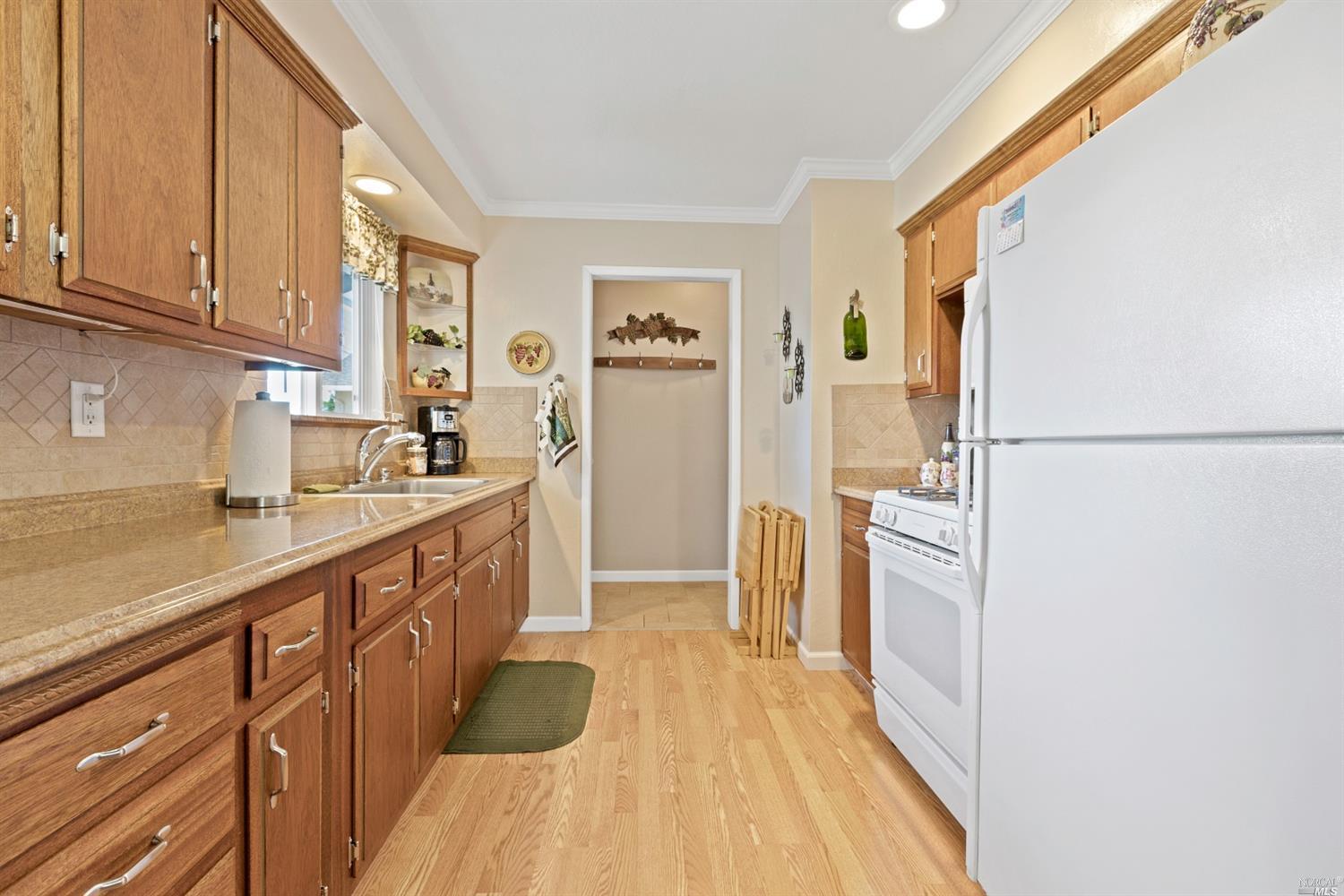 2822 Apache St, Santa Rosa, CA 95403 photo 5