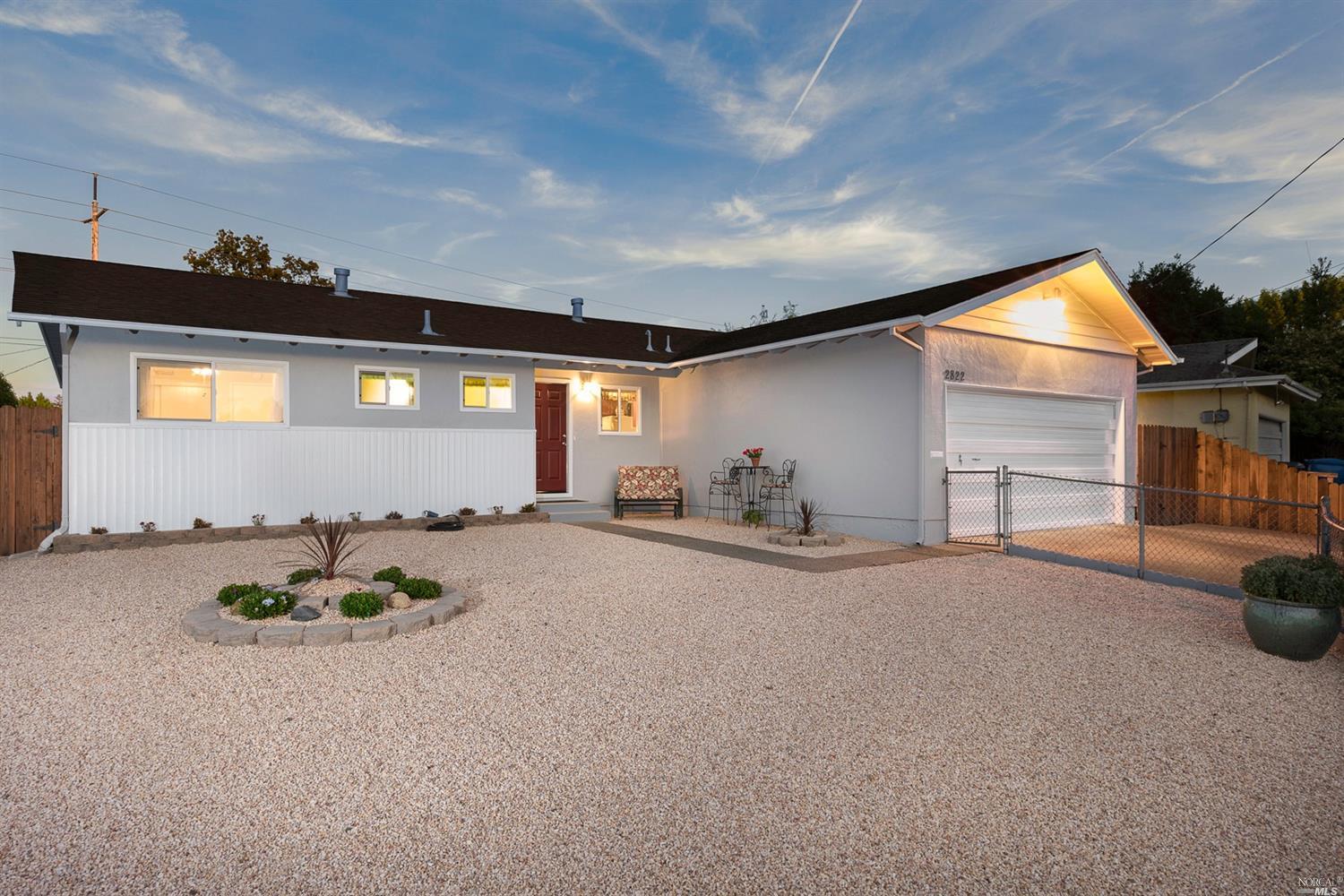 2822 Apache St, Santa Rosa, CA 95403 photo 1