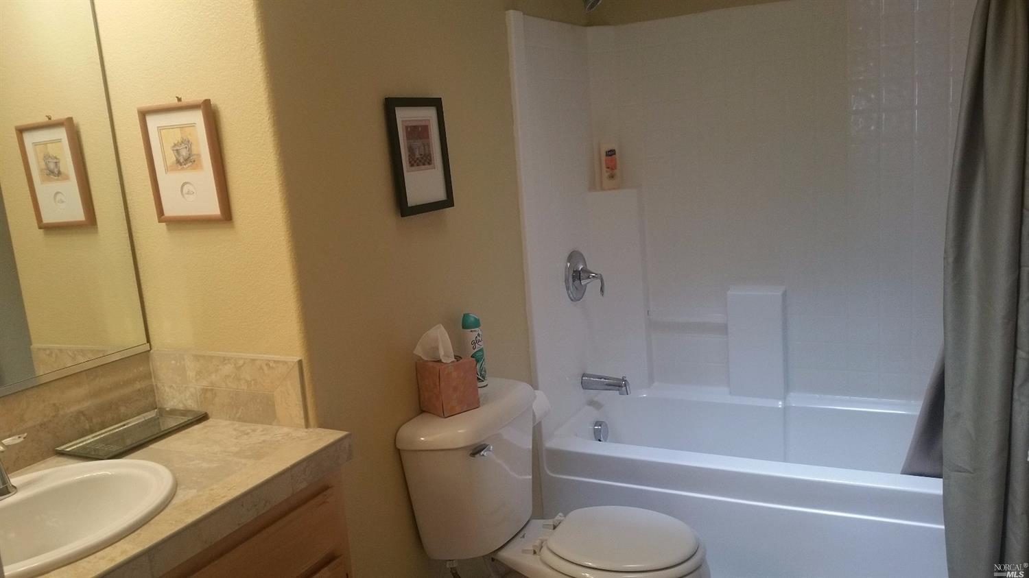526 Emily Rose Cir, Windsor, CA 95492 photo 8