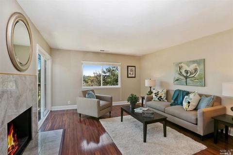 19 Thoreau Cir, Mill Valley, CA 94941 photo 3