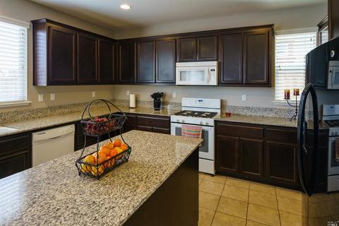 2189 Yellow Rose Cir, Fairfield, CA 94534 photo 5