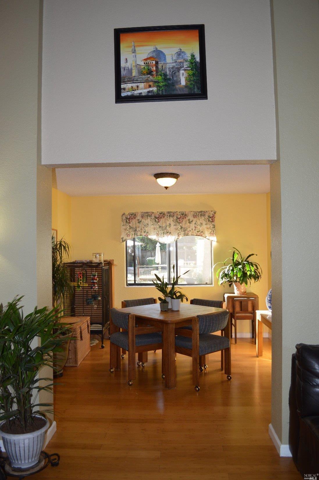 9293 Cordellia Ln, Windsor, CA 95492 photo 5