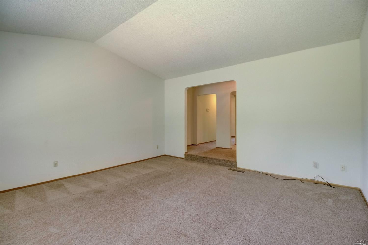 1128 Daniel Dr, Petaluma, CA 94954 photo 9