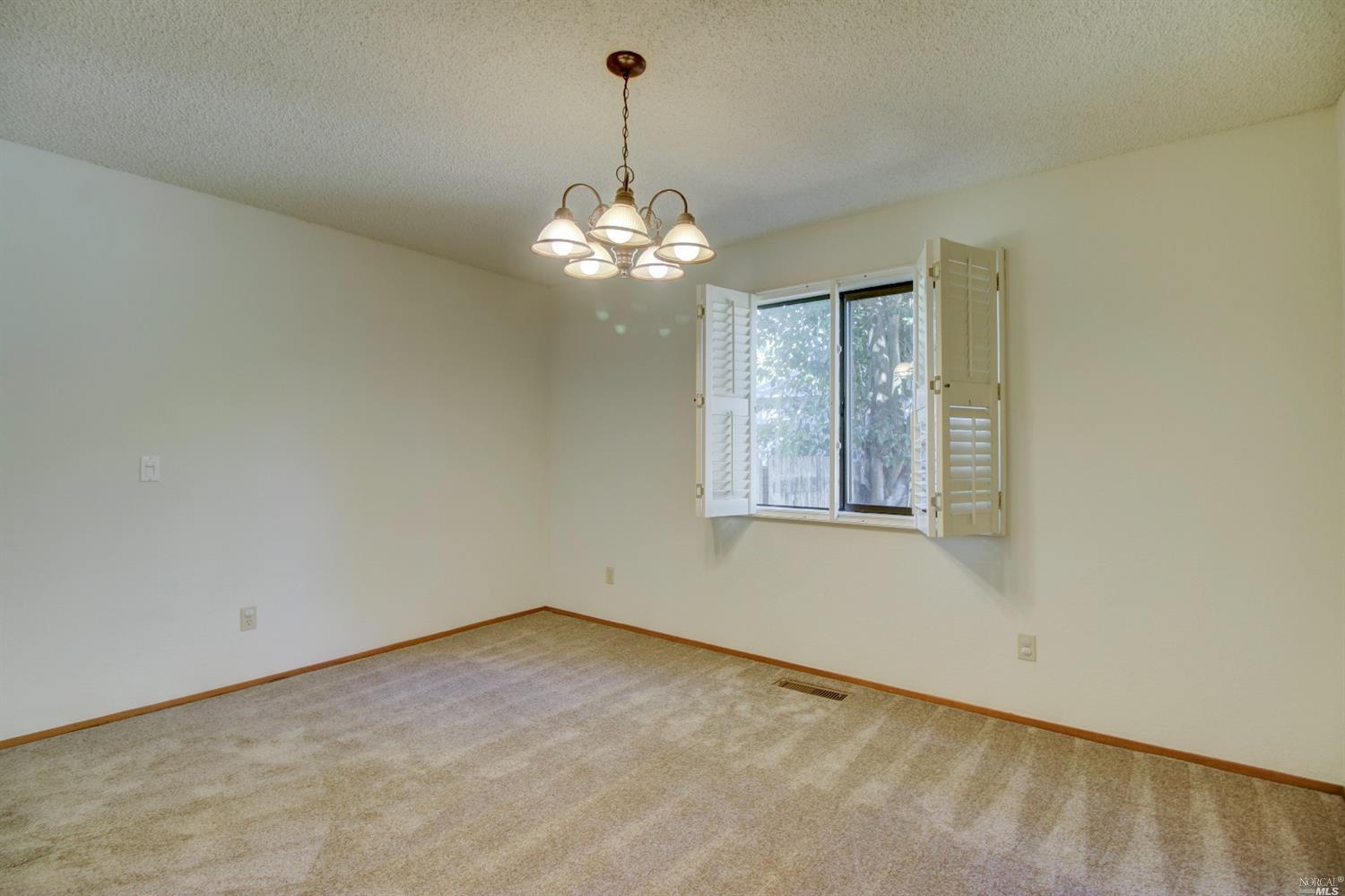 1128 Daniel Dr, Petaluma, CA 94954 photo 10
