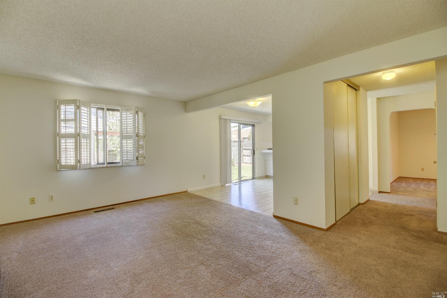 1128 Daniel Dr, Petaluma, CA 94954 photo 23