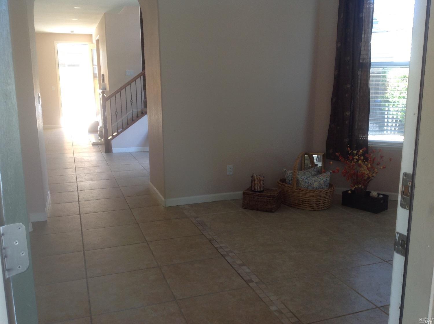 2450 White Dr, Fairfield, CA 94533 photo 12