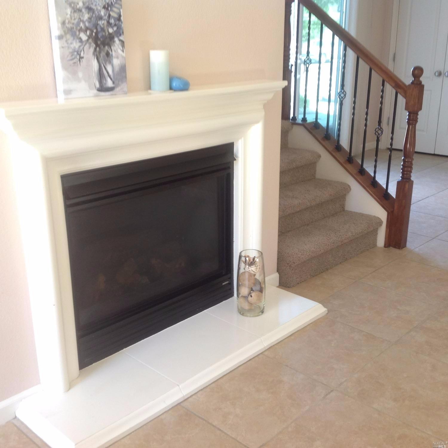 2450 White Dr, Fairfield, CA 94533 photo 9