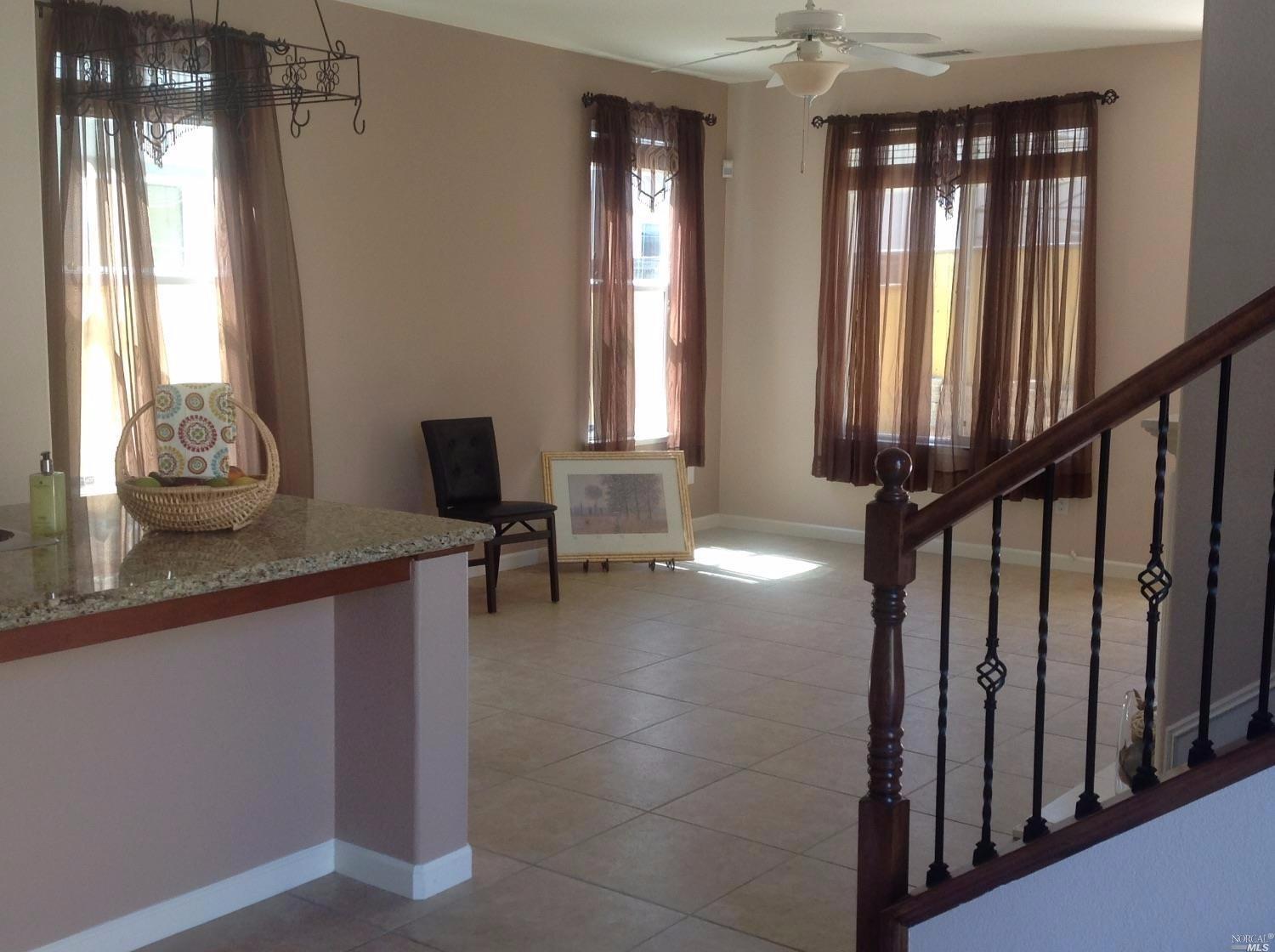 2450 White Dr, Fairfield, CA 94533 photo 2