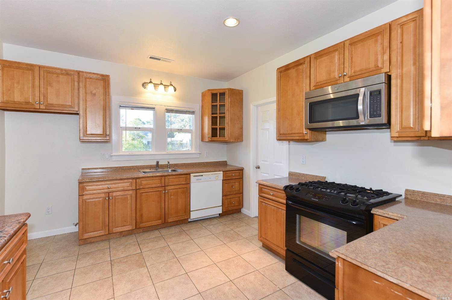 876 Dutton Ave, Santa Rosa, CA 95407 photo 7