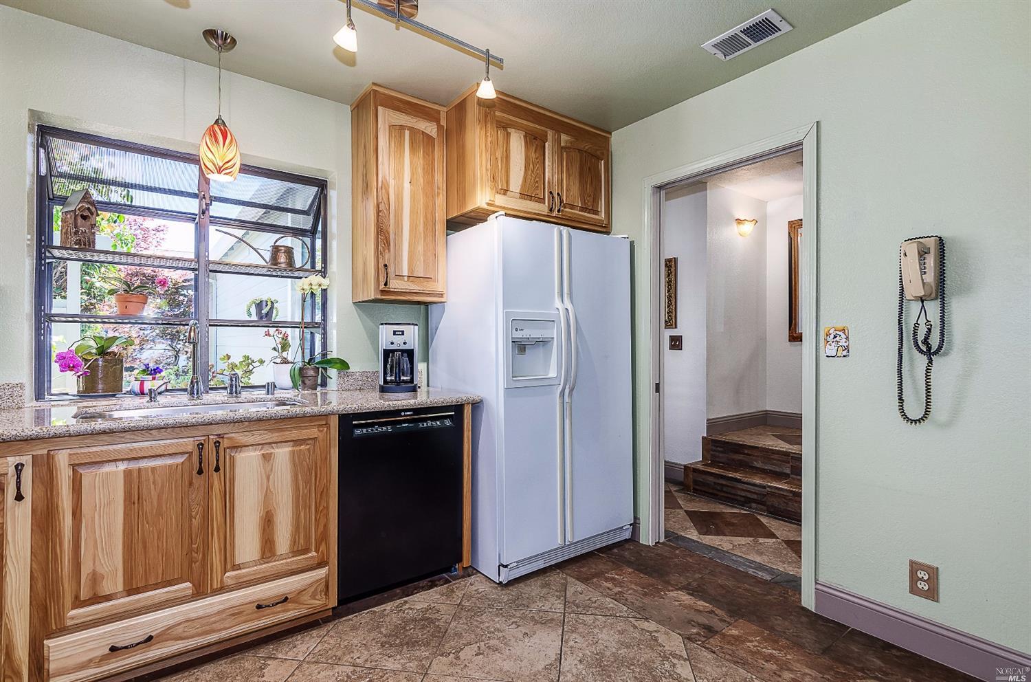 1744 Devonshire Dr, Benicia, CA 94510 photo 7