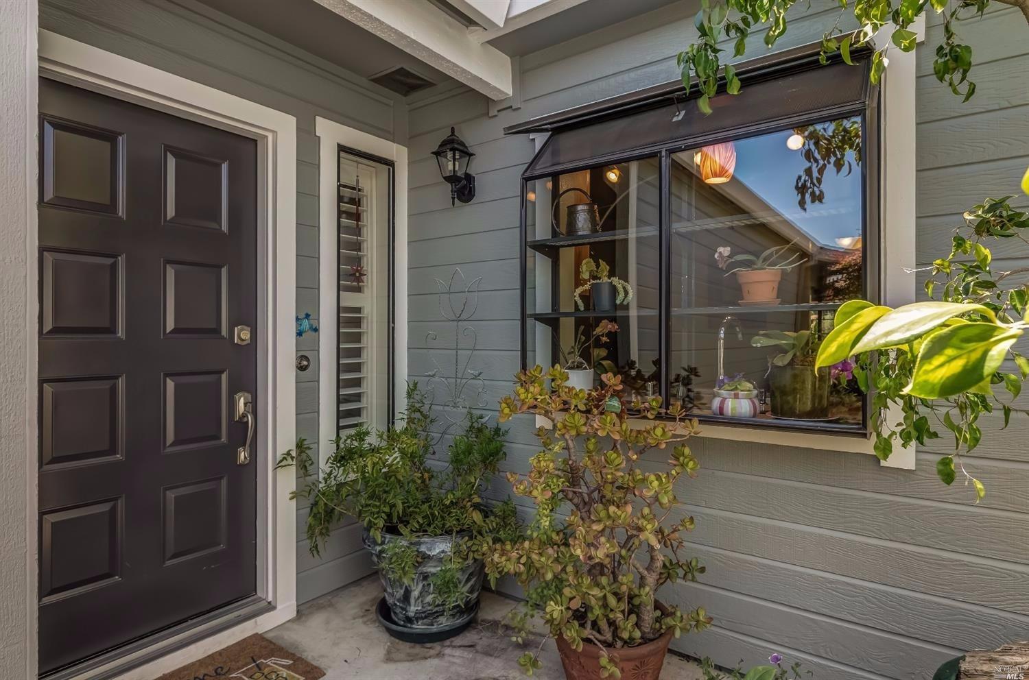 1744 Devonshire Dr, Benicia, CA 94510 photo 2