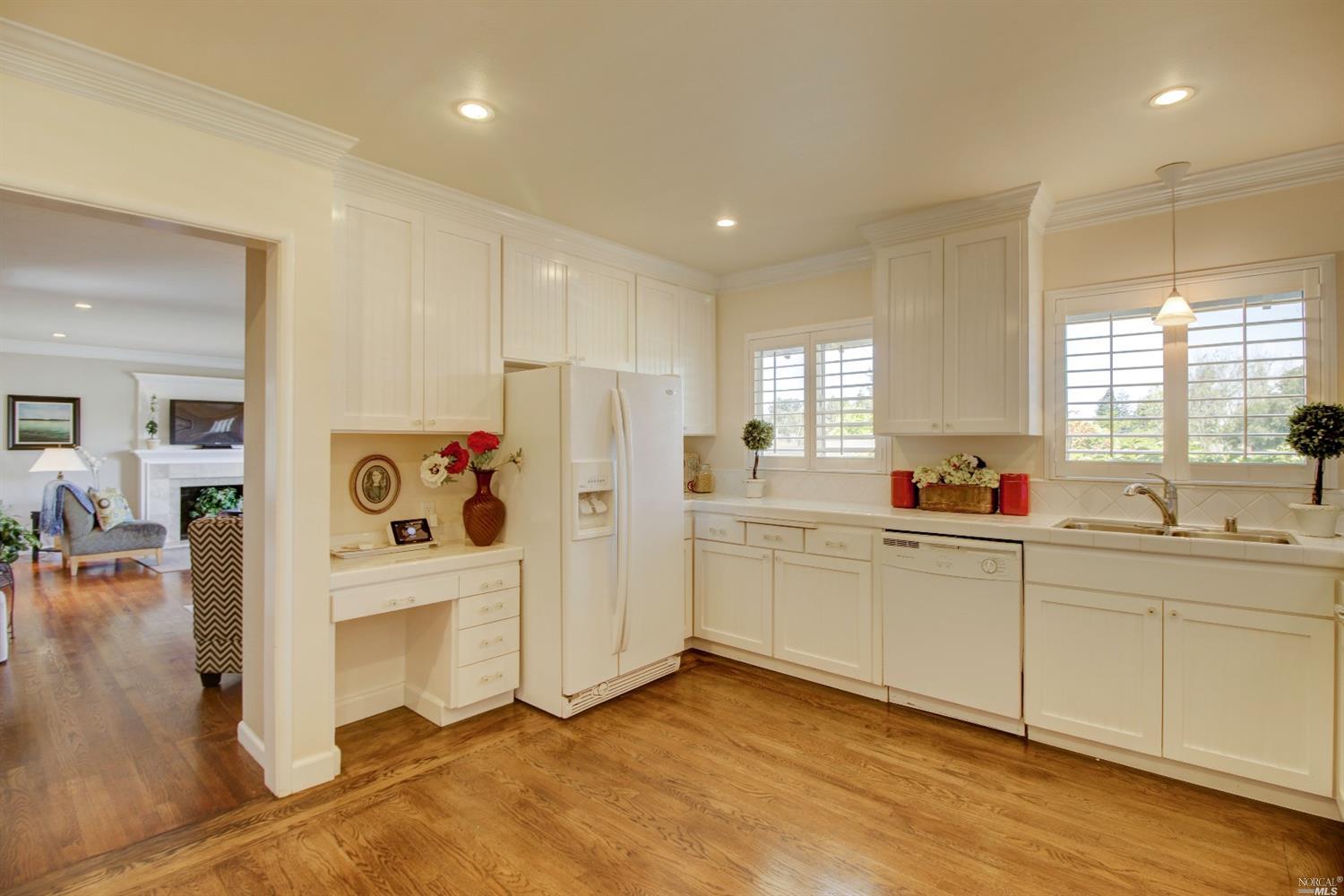 962 Phillips Ave, Petaluma, CA 94952 photo 10