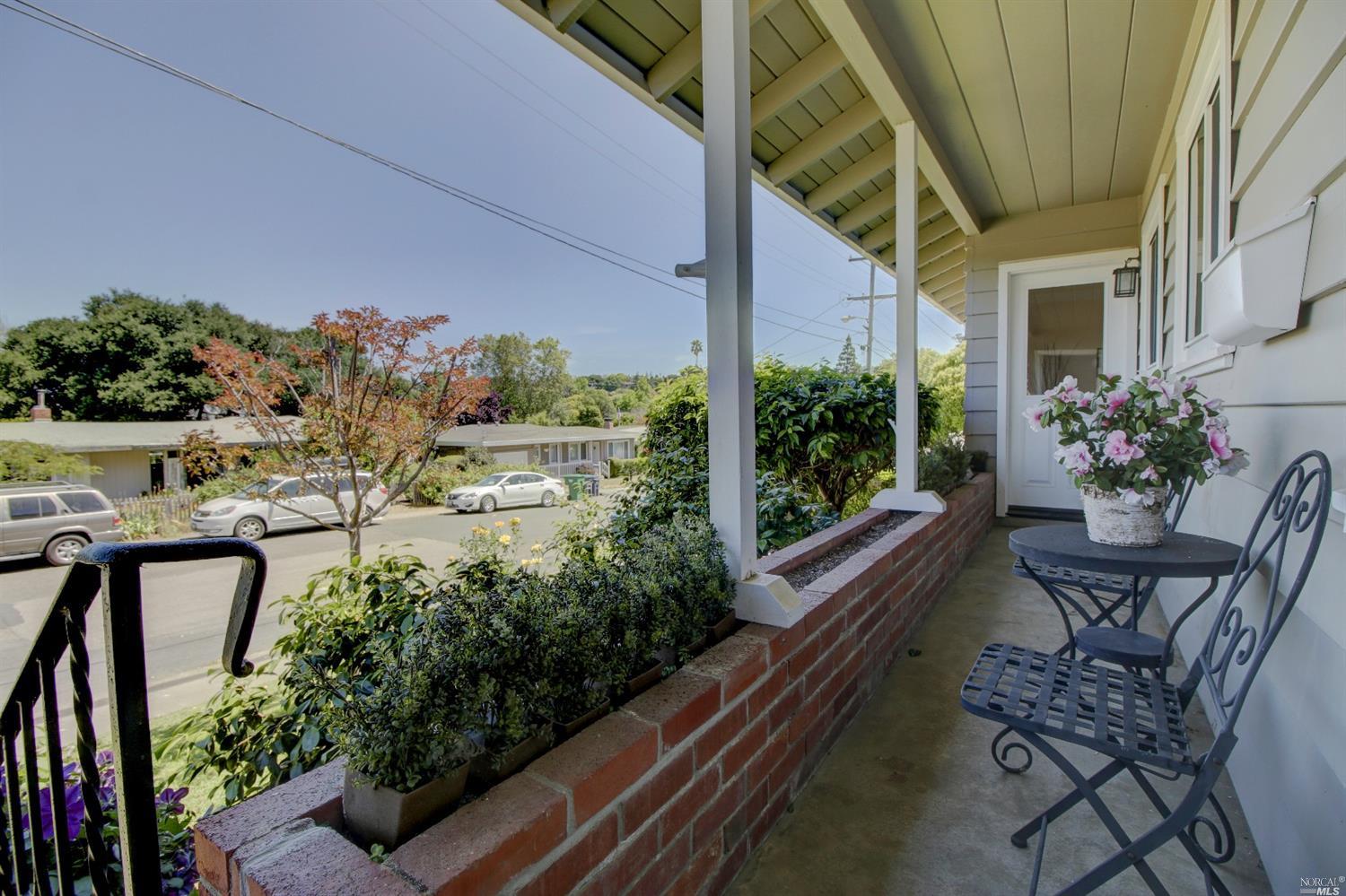 962 Phillips Ave, Petaluma, CA 94952 photo 3