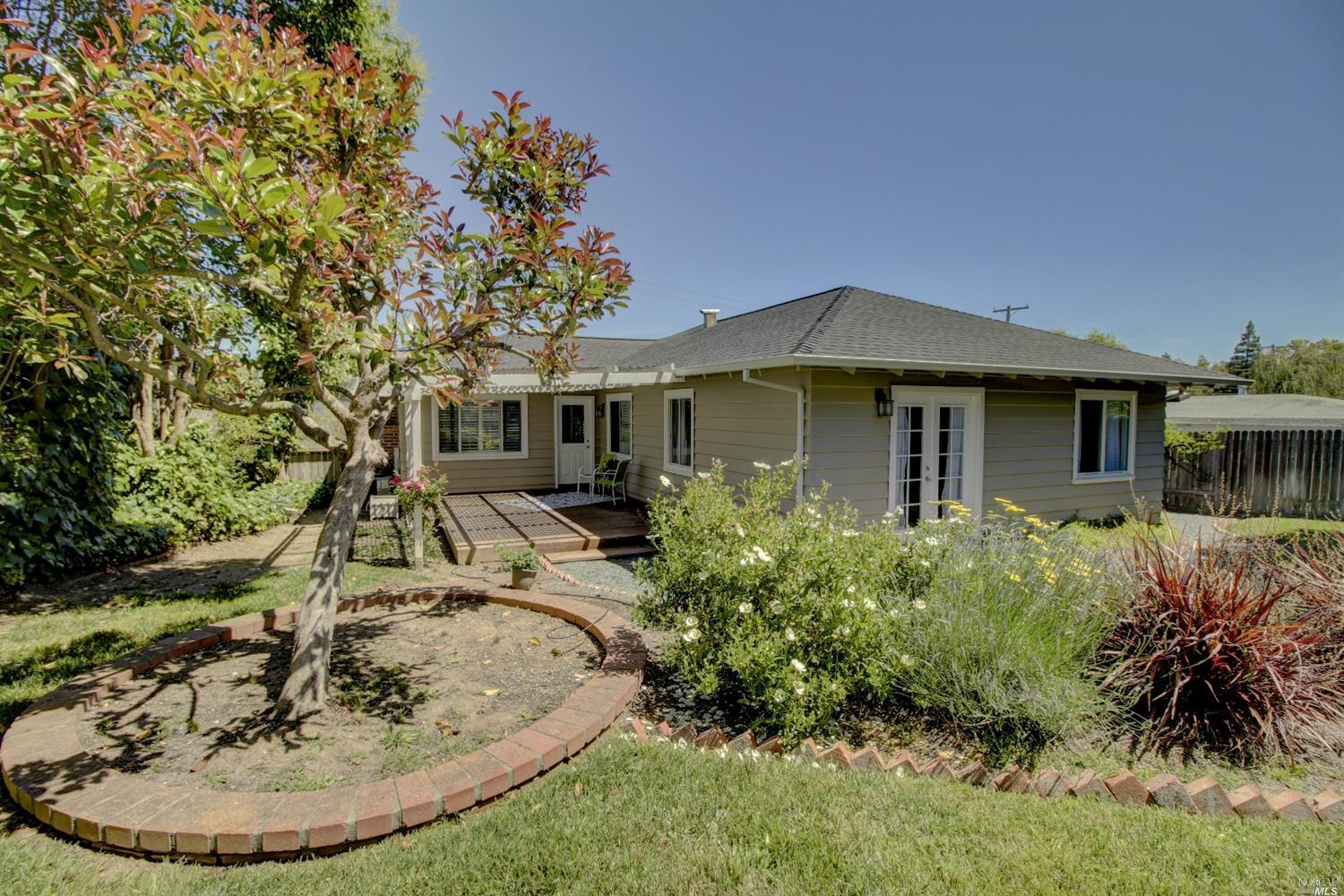 962 Phillips Ave, Petaluma, CA 94952 photo 4