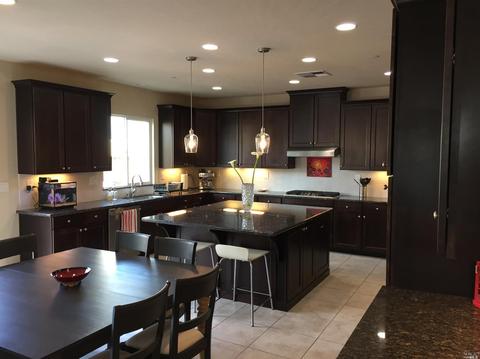 7183 Calistoga Ct, Vallejo, CA 94591 photo 2