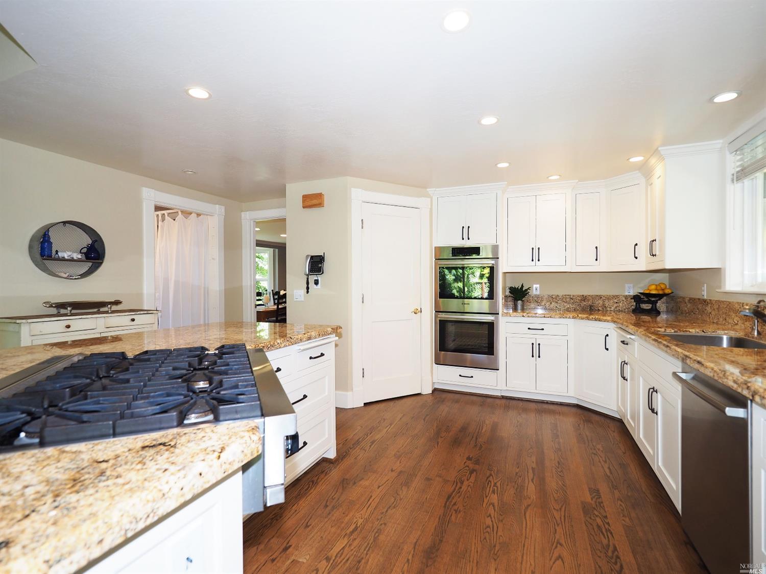 539 E 5th St, Sonoma, CA 95476 photo 9