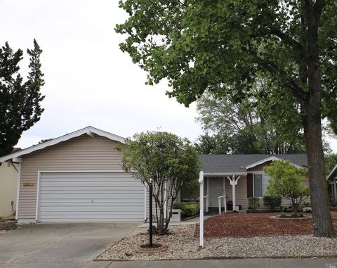 203 Rainier Cir, Vacaville, CA 95687 photo 1