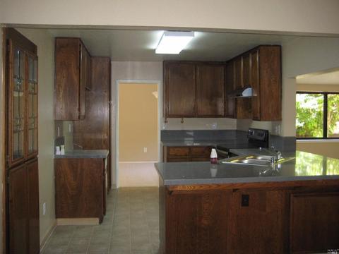 1379 Hale St, Vallejo, CA 94591 photo 6