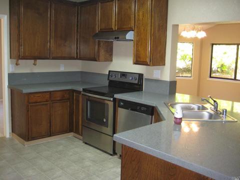 1379 Hale St, Vallejo, CA 94591 photo 12