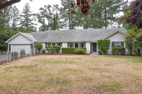 155 Edgewood Pl, Angwin, CA 94508 photo 4