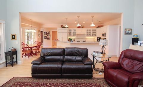 108 Vine St, Vacaville, CA 95688 photo 15