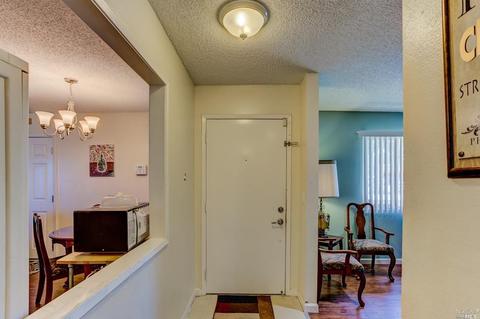 125 Saint Marys Pl, Vallejo, CA 94589 photo 4