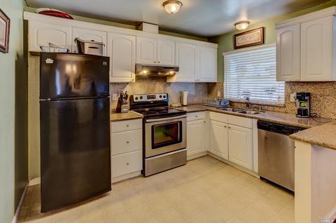 125 Saint Marys Pl, Vallejo, CA 94589 photo 12