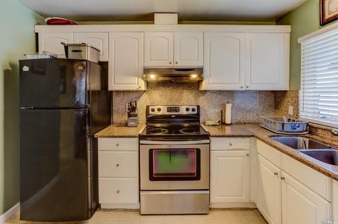125 Saint Marys Pl, Vallejo, CA 94589 photo 14