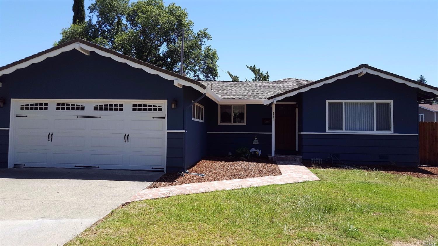 599 Elder St, Vacaville, CA 95688 photo 1