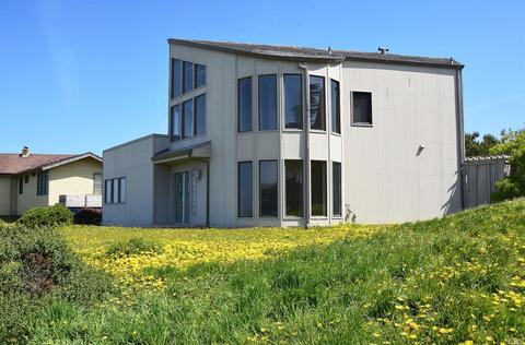 584 Oceana Dr, Dillon Beach, CA 94929 photo 1
