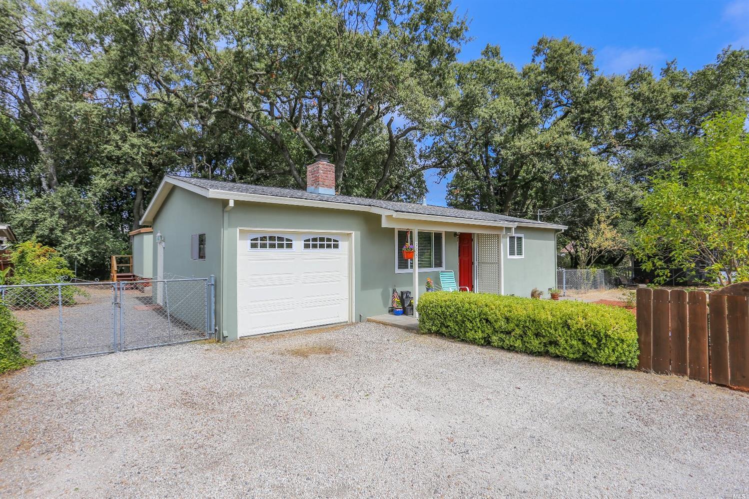955 Laurel Ave, Sonoma, CA 95476 photo 1