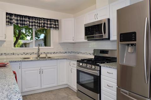428 Bluebird Dr, Windsor, CA 95492 photo 8