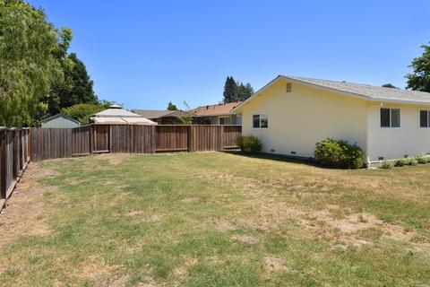 428 Bluebird Dr, Windsor, CA 95492 photo 6