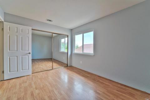 246 Hawkins St, Vallejo, CA 94591 photo 15
