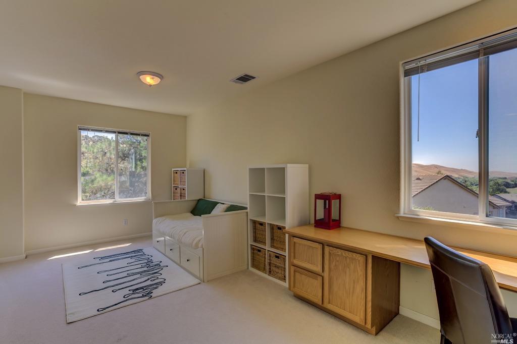 2736 Olivewood Ln, Vallejo, CA 94591 photo 17