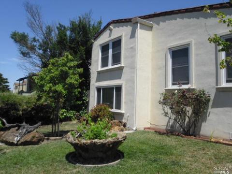 490 Wallace Ave, Vallejo, CA 94590 photo 4