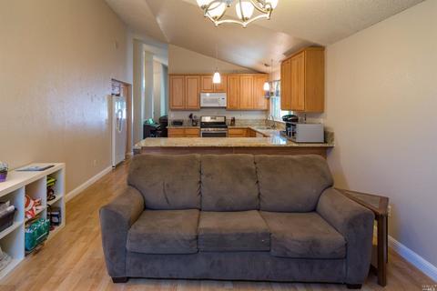 1057 Peppertree Dr, Fairfield, CA 94533 photo 8
