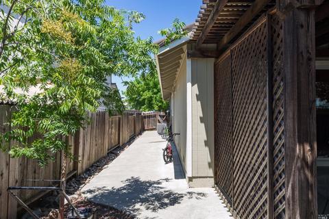 1057 Peppertree Dr, Fairfield, CA 94533 photo 26