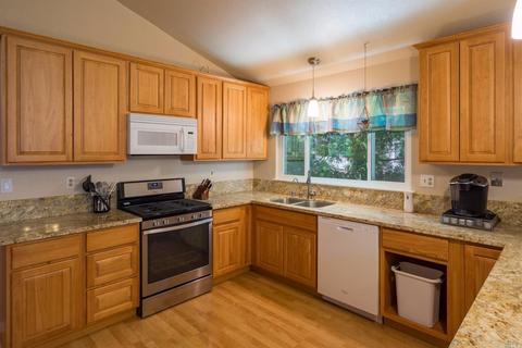 1057 Peppertree Dr, Fairfield, CA 94533 photo 12