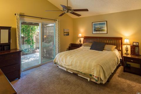 1057 Peppertree Dr, Fairfield, CA 94533 photo 14