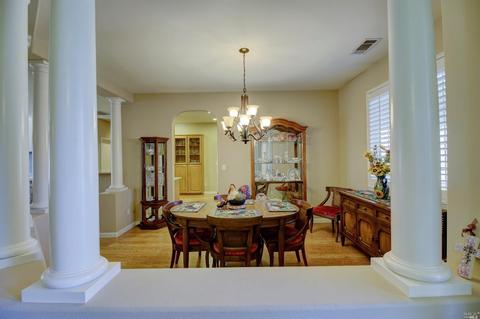 306 Glen Eagle Ct, Vacaville, CA 95688 photo 4