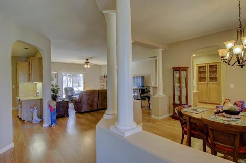 306 Glen Eagle Ct, Vacaville, CA 95688 photo 5