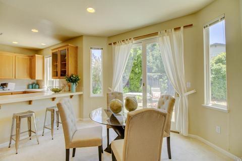 19 Magellan Ct, Novato, CA 94949 photo 9